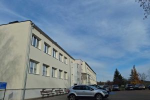Budynek Specjalnego Ośrodka Szkolno-Wychowawczego we Wroniu po zakończonej termomodernizacji