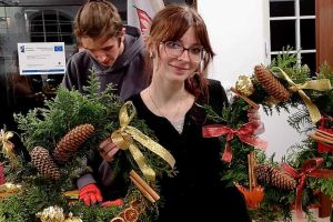 Warsztaty florystyczne w Klubie Młodzieżowym "MAM MOC"