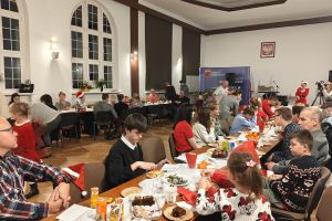 Spotkanie Mikołajkowe dla rodzin zastępczych Powiatu Wąbrzeskiego