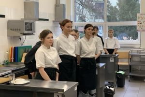 Konkurs kulinarny pod tytułem „Potrawy świąteczne” w Zespole Szkół w Wąbrzeźnie