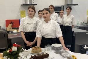 Konkurs kulinarny pod tytułem „Potrawy świąteczne” w Zespole Szkół w Wąbrzeźnie