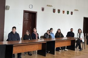 Uczniowie ZSO w Wąbrzeźnie na "Lekcji w starostwie"