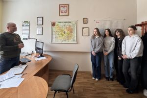 Uczniowie ZSO w Wąbrzeźnie na "Lekcji w starostwie"