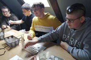 Centrum Chemii w Małej Skali 28.10.25