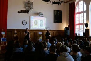 Konkurs Recytatorski z okazji Światowego Dnia Poezji oraz podsumowanie konkursu plastycznego „Wąbrzeźno okiem licealisty” w...