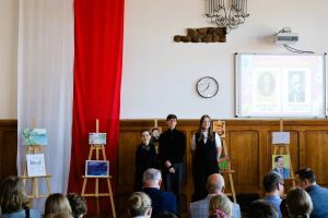 Konkurs Recytatorski z okazji Światowego Dnia Poezji oraz podsumowanie konkursu plastycznego „Wąbrzeźno okiem licealisty” w...
