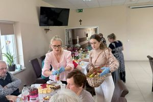 Śniadanie Wielkanocne w ŚDS we Wroniu