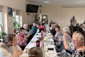 Śniadanie Wielkanocne w ŚDS we Wroniu