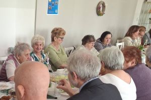 Śniadanie Wielkanocne w ŚDS w Brudzawkach