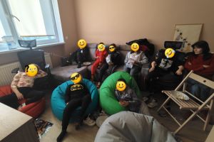 zajęcia w klubiku młodzieżowym