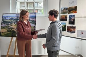Uroczyste wręczenie nagród w konkursie fotograficznym „Powiat Wąbrzeski w obiektywie”