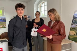 Uroczyste wręczenie nagród w konkursie fotograficznym „Powiat Wąbrzeski w obiektywie”