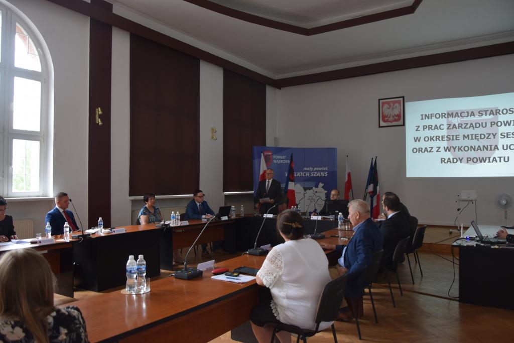 Zarząd Powiatu w Wąbrzeźnie otrzymał wotum zaufania i absolutorium za rok 2020