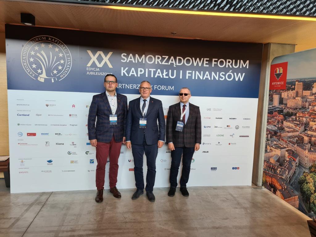 XX Samorządowe Forum Kapitału i Finansów w Katowicach – Gmina Płużnica z wyróżnieniem!