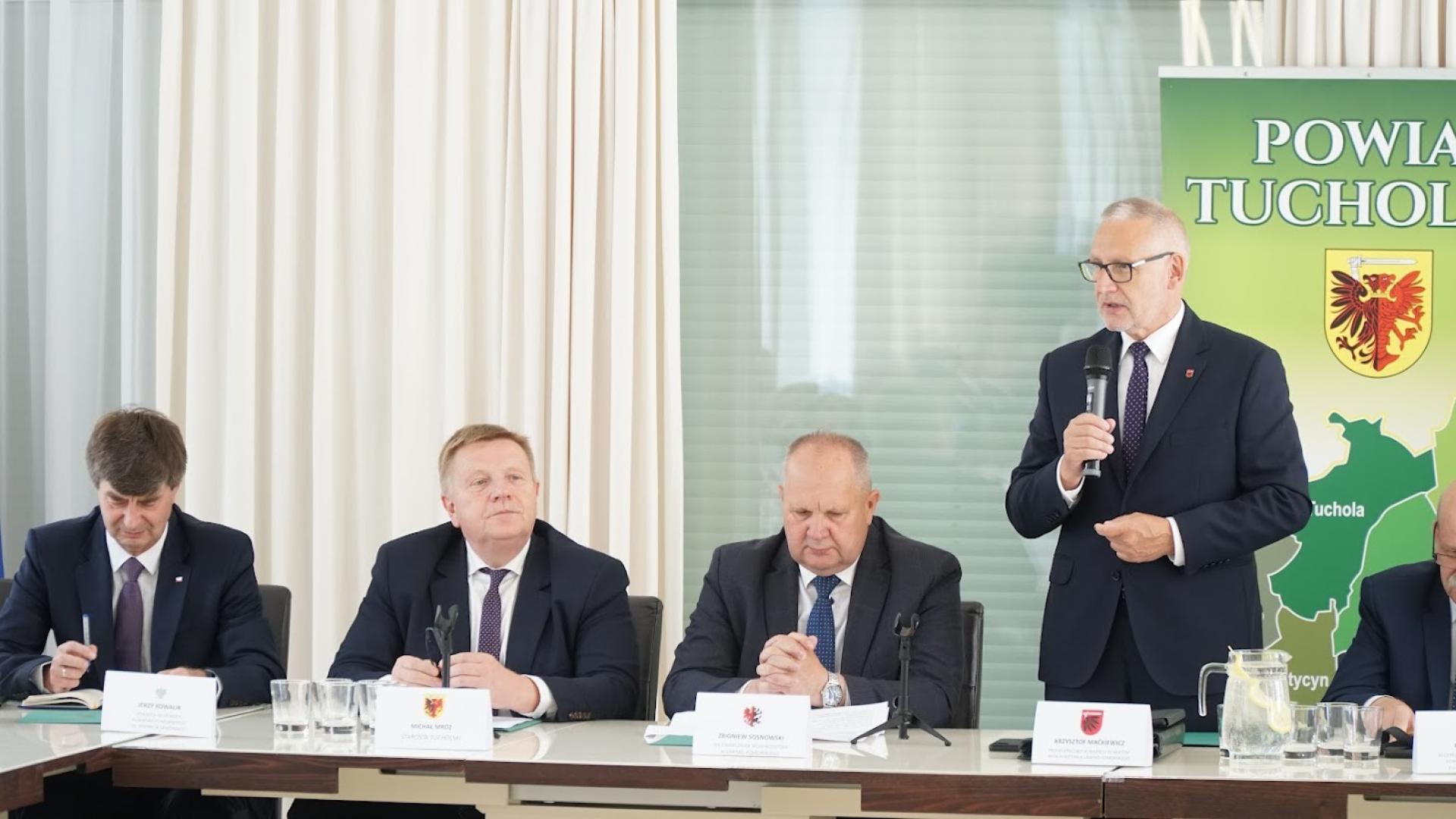 W Powiecie Tucholskim obradowali starostowie powiatów z naszego regionu
