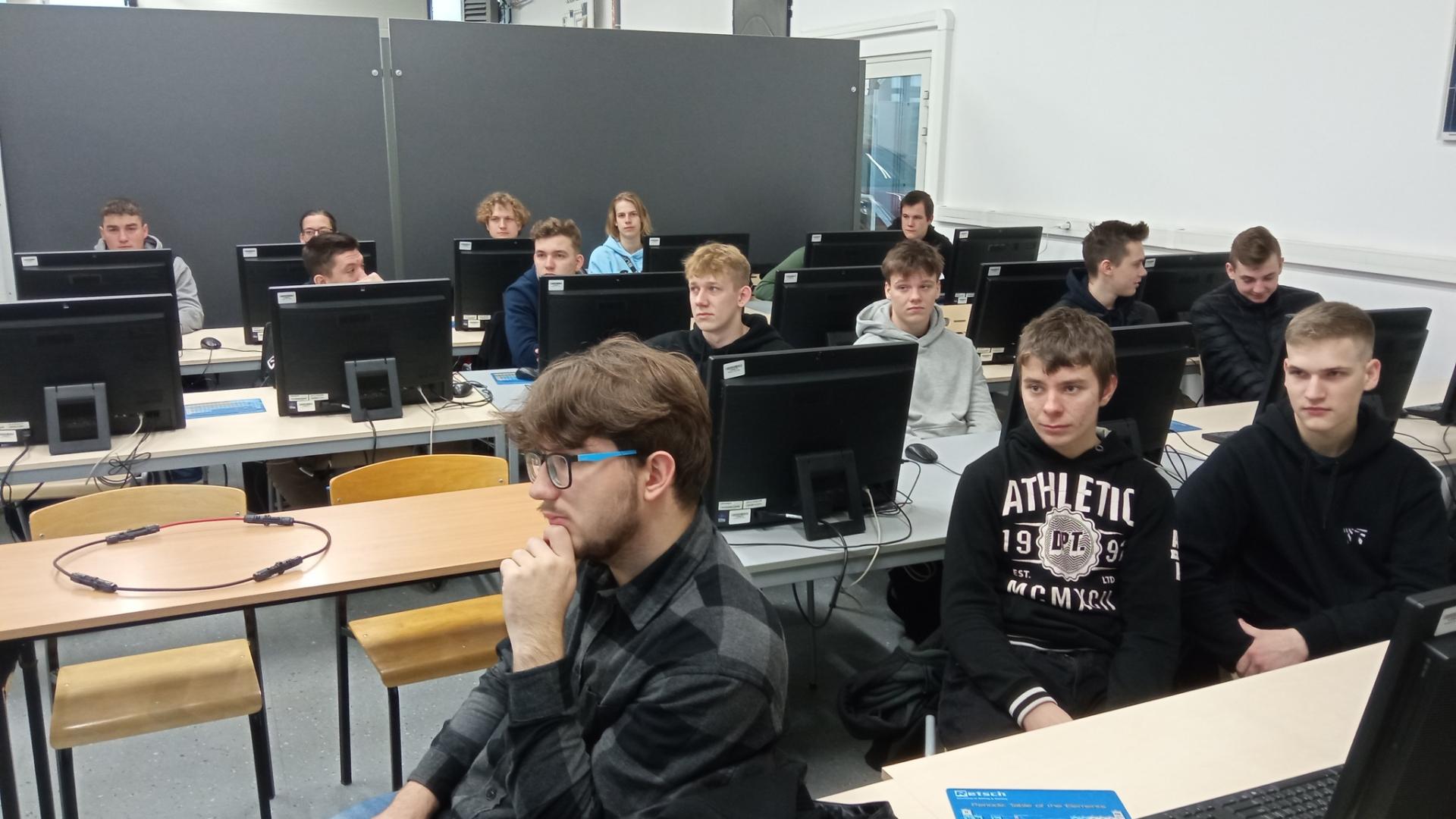 Uczniowie Zespołu Szkół na wykładach otwartych na Politechnice Bydgoskiej