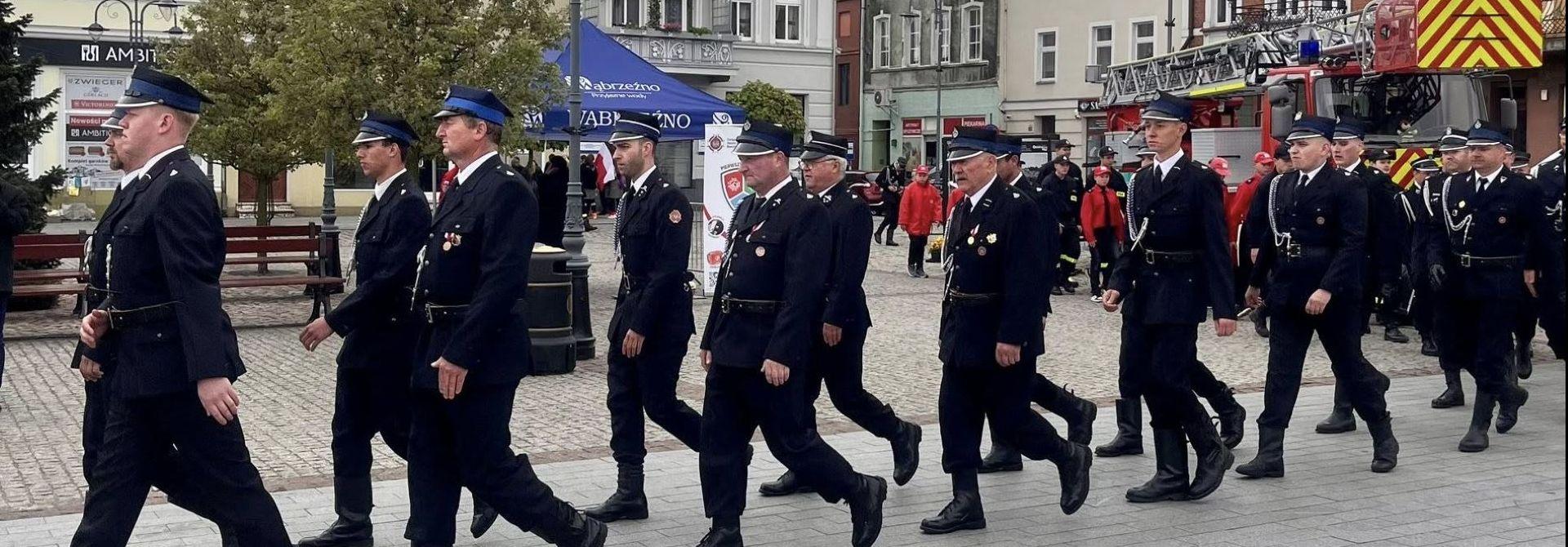 Starosta Wąbrzeski wziął udział w  Wojewódzkich Obchodach Dnia Strażaka połączonych z 150-leciem powstania OSP w Wąbrzeźnie