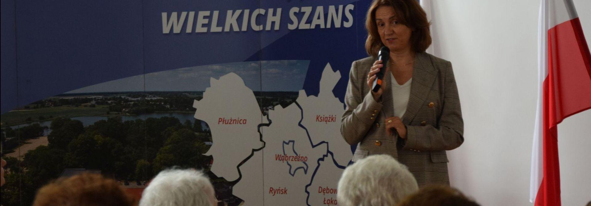 „Potrzeby osób żyjących z demencją. Wyzwania i nadzieje” – spotkanie lokalne w Starostwie Powiatowym w Wąbrzeźnie