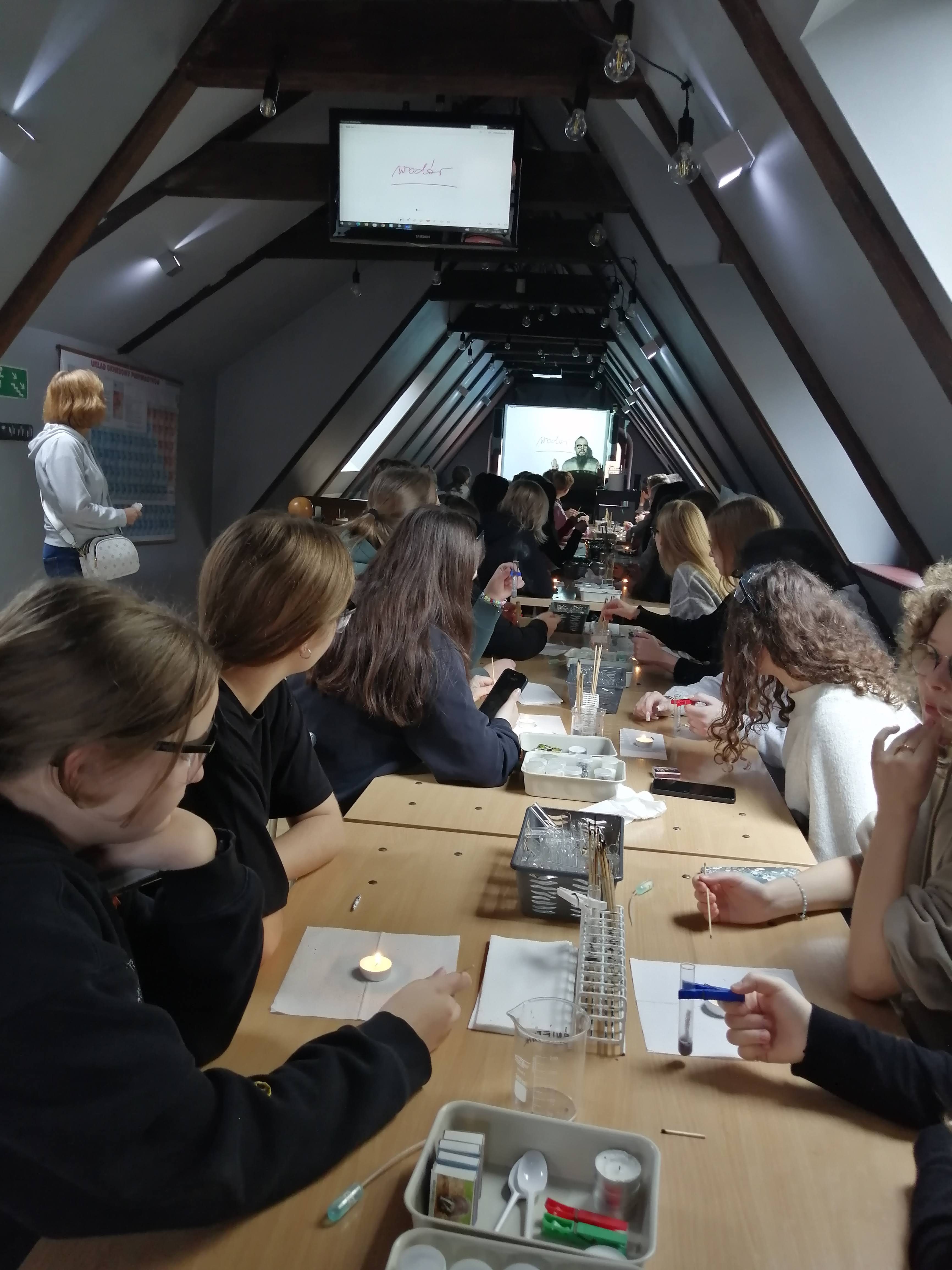 Warsztaty w Centrum Chemii w Małej Skali