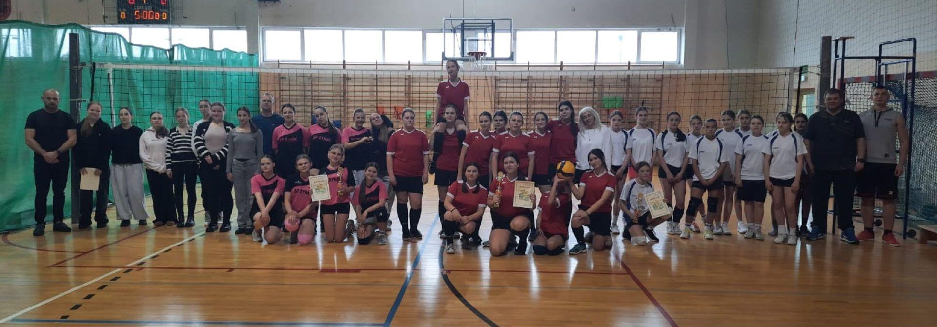 Powiatowe Igrzyska Młodzieży w piłce siatkowej dziewcząt