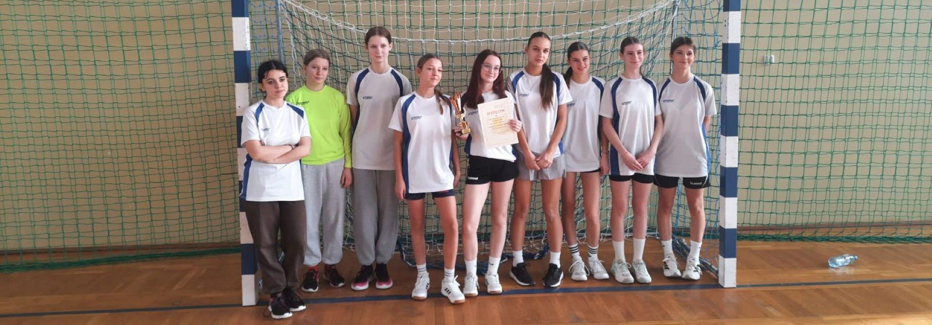 Powiatowe Igrzyska Młodzieży w piłce ręcznej