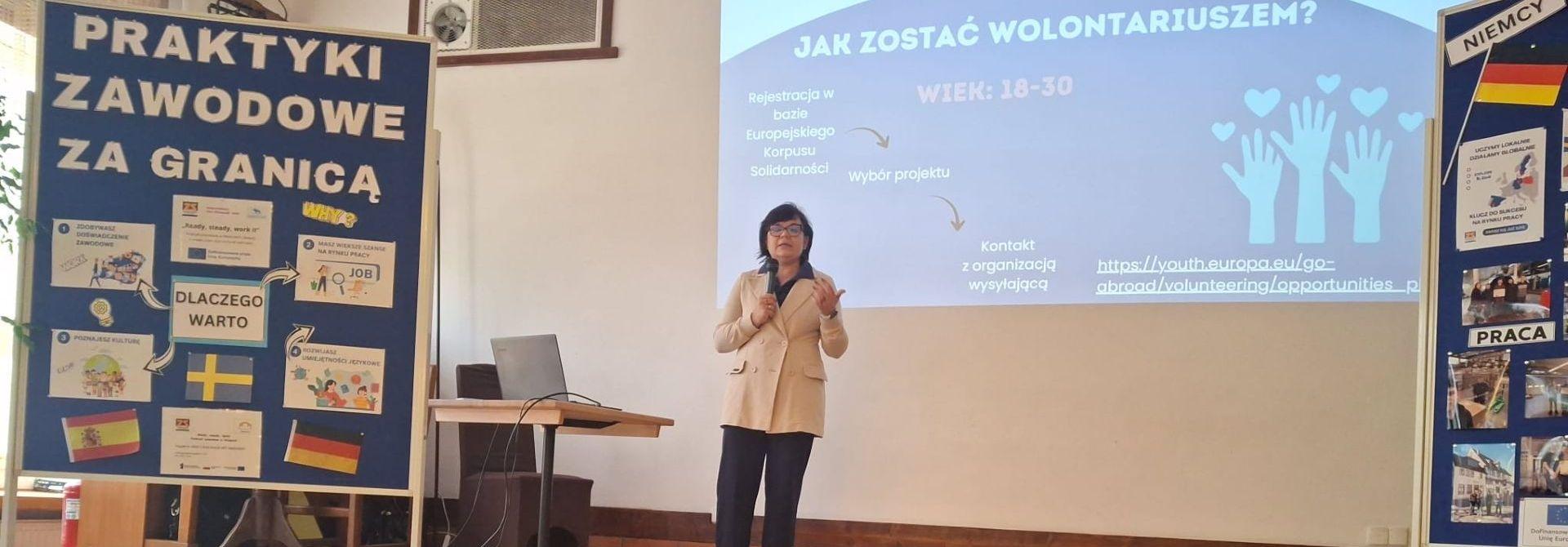 O edukacji, podróżach i nowych możliwościach – konferencja Erasmus+ w Wąbrzeźnie